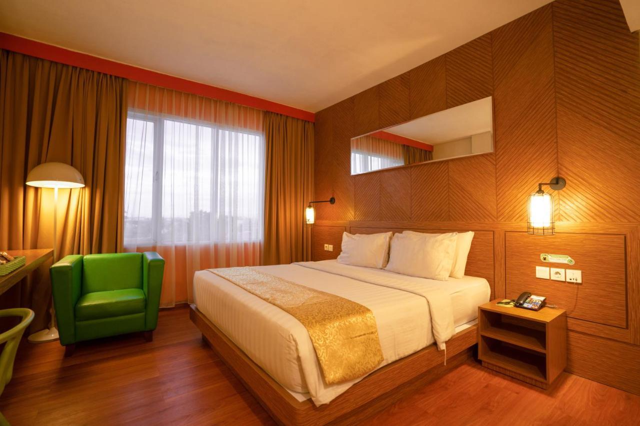 Maxonehotels.Com At Vivo Palembang Luaran gambar