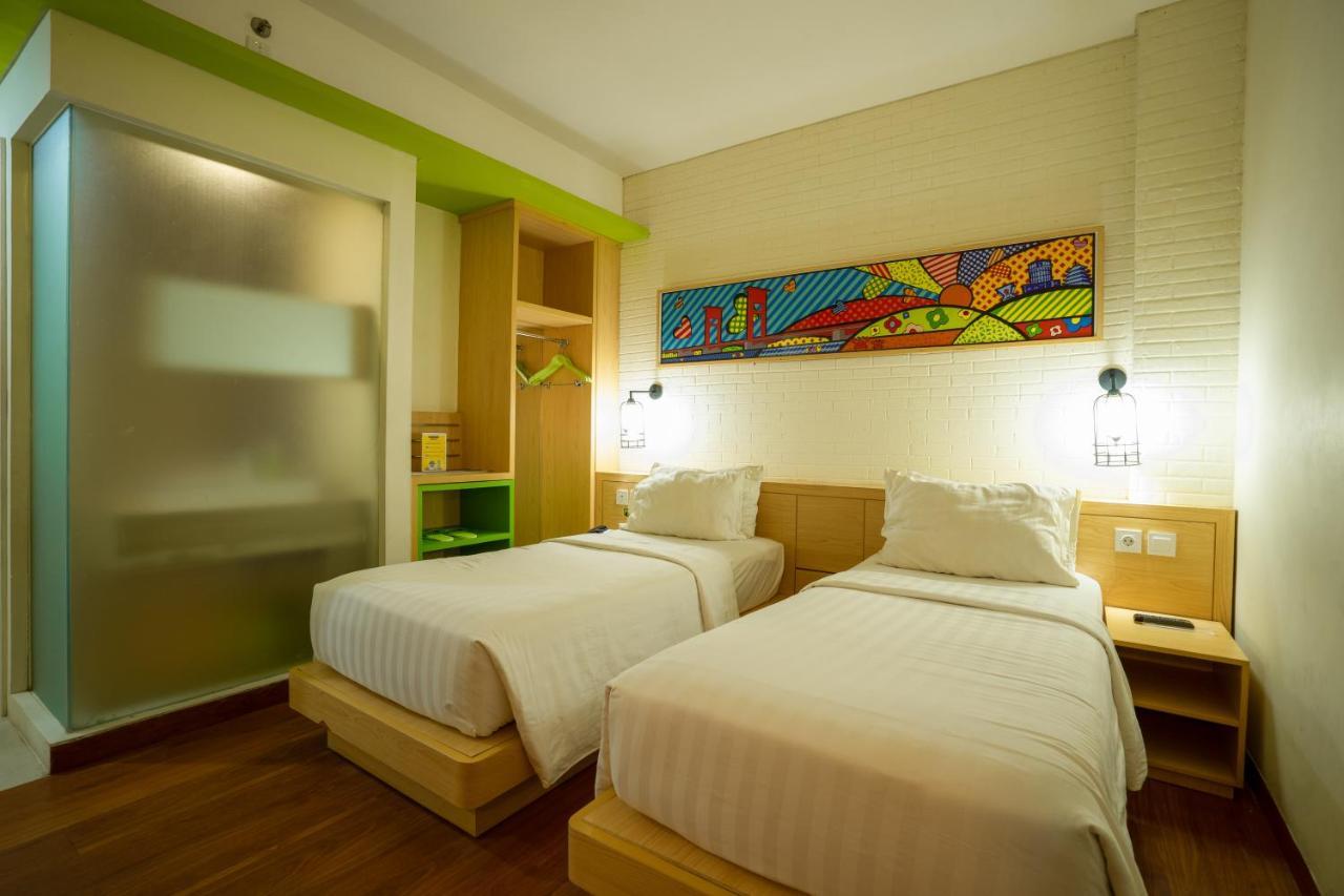 Maxonehotels.Com At Vivo Palembang Luaran gambar