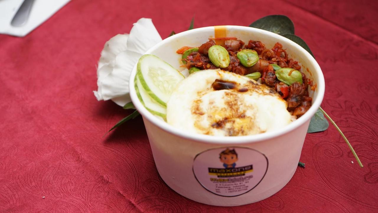 Maxonehotels.Com At Vivo Palembang Luaran gambar